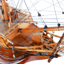 Load image into Gallery viewer, ARABELLA MODEL SHIP | Museum-quality | Fully Assembled Wooden Ship Models