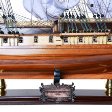 Load image into Gallery viewer, USS Constitution LIMITED EDITION Full Crooked Sails Only 100 Units Produced