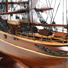 Load image into Gallery viewer, CUTTY SARK MODEL SHIP | Museum-quality | Fully Assembled Wooden Ship Models