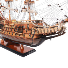 Load image into Gallery viewer, WASA MODEL SHIP MEDIUM | Museum-quality | Fully Assembled Wooden Ship Models