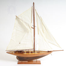 Load image into Gallery viewer, PEN DUICK SM Model Yacht | Museum-quality | Partially Assembled Wooden Ship Model