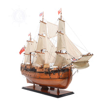 Load image into Gallery viewer, HMS ENDEAVOUR MODEL SHIP OPEN HULL | Museum-quality | Fully Assembled Wooden Ship Models