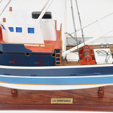 Load image into Gallery viewer, LA CONFIANCE MODEL BOAT PAINTED | Museum-quality | Fully Assembled Wooden Model boats