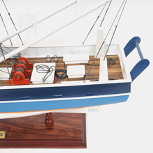 Load image into Gallery viewer, LA CONFIANCE MODEL BOAT PAINTED | Museum-quality | Fully Assembled Wooden Model boats