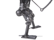 Load image into Gallery viewer, METAL PREDATOR WITH BOW & ARROW