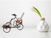 Load image into Gallery viewer, ASIAN STYLE RICKSHAW DRIVER CARD HOLDER