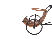 Load image into Gallery viewer, ASIAN STYLE RICKSHAW CYCLIST WINE HOLDER