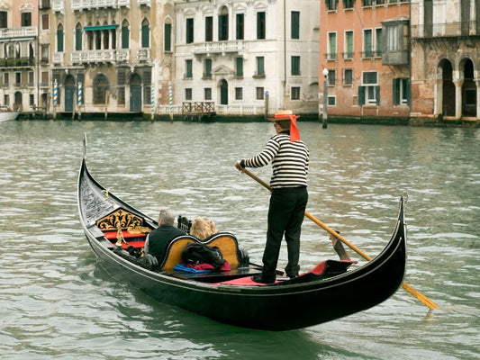 Gondola Boats: History, Romance, and Modern Custom Designs