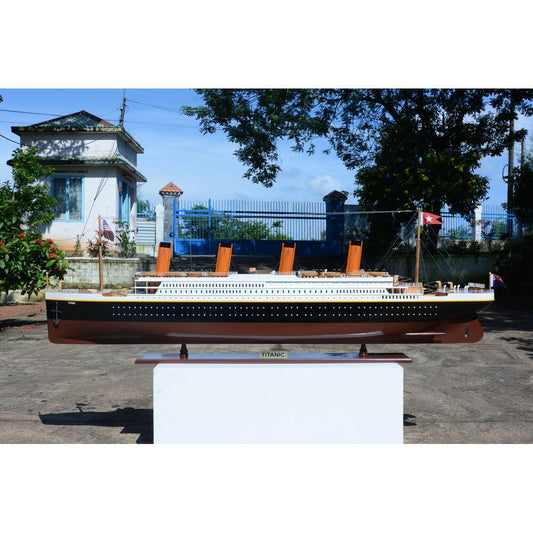 Old Modern Handicrafts Titanic Painted XXL Exclusive Edition Cruiseship Model – Handmade Nautical Décor Gift - 78.7L x 8.9W x 27.6H Inches