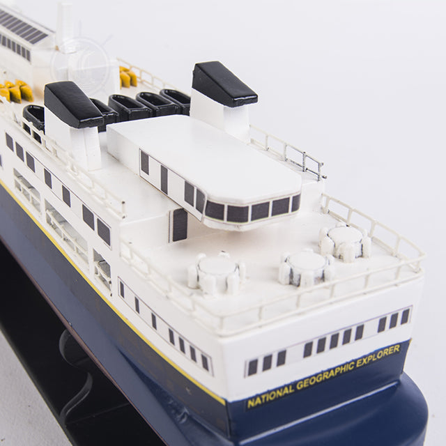 National Geographic Explorer Small 12 Inches L Cruiseship model