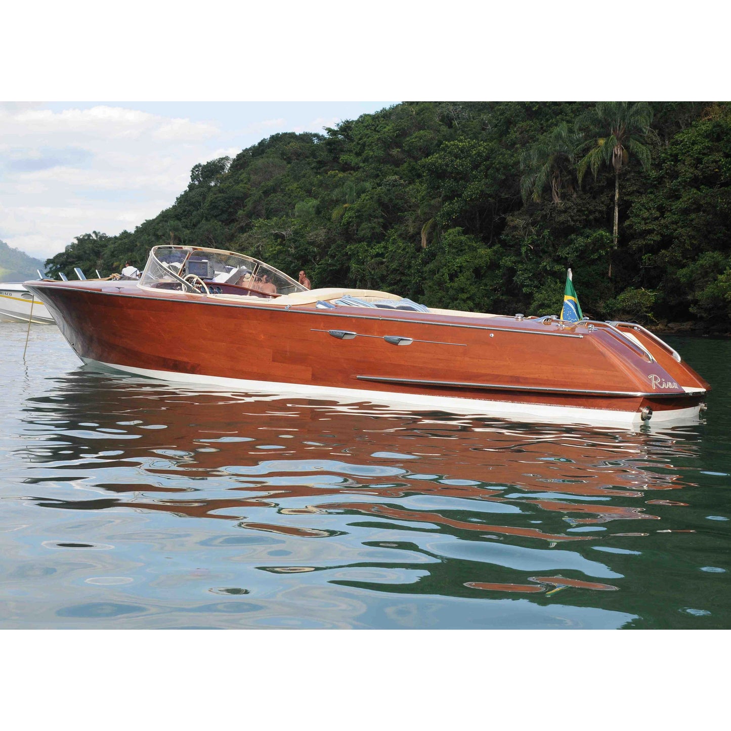 Speedboat V1 27ft Inspired by Riva Aquarama | Custom Build Deposit