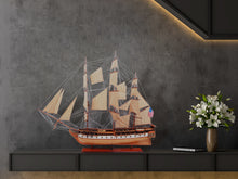Load image into Gallery viewer, USS CONSTITUTION 56L WITH DISPLAY CASE NO GLASS | Museum-quality | Fully Assembled Wooden Ship Model
