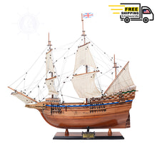 Load image into Gallery viewer, MAYFLOWER MODEL SHIP HIGH QUALITY | Museum-quality | Fully Assembled Wooden Ship Models
