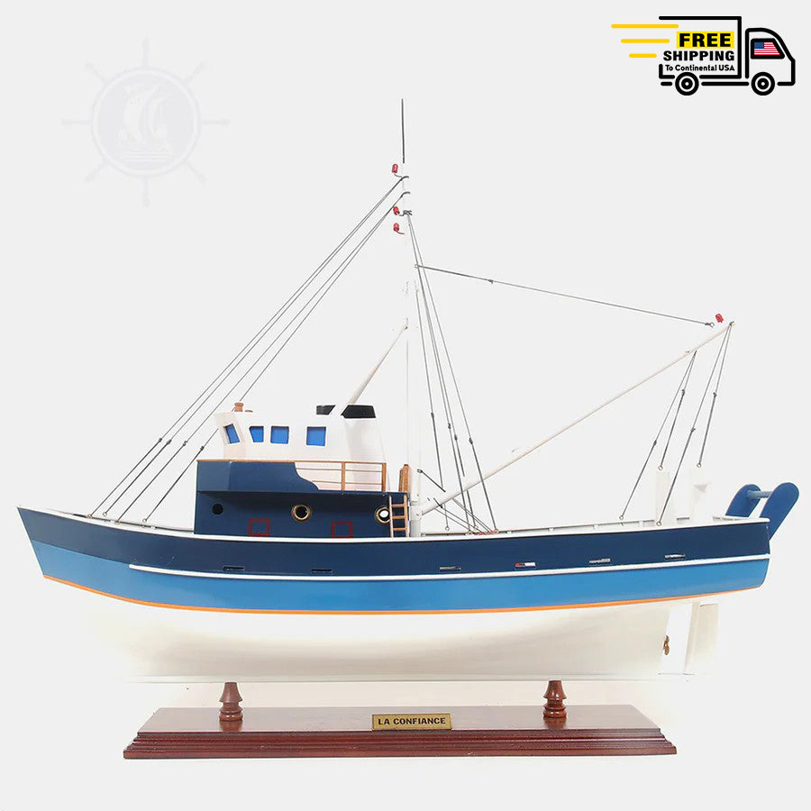 LA CONFIANCE MODEL BOAT PAINTED | Museum-quality | Fully Assembled Wooden Model boats